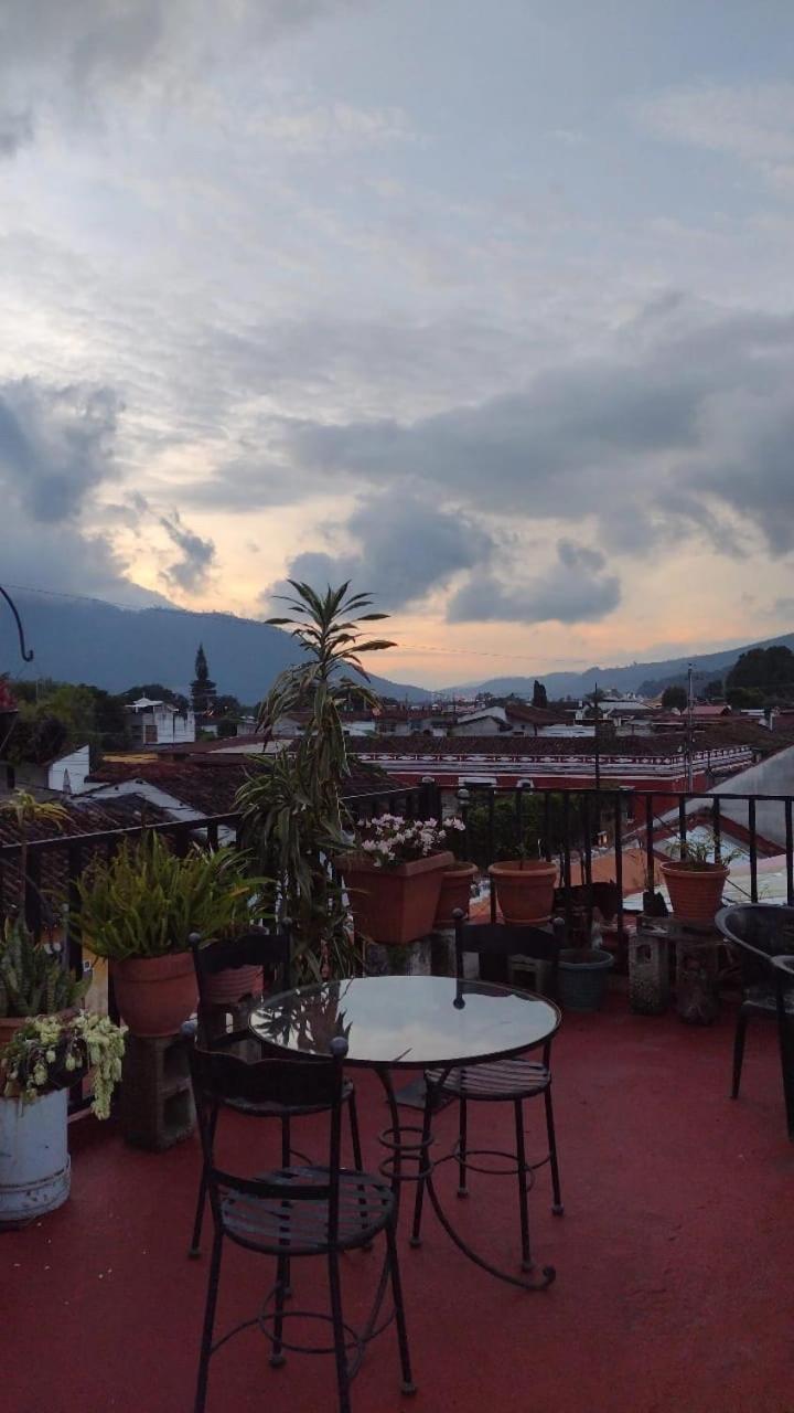 Hotel Posada Gutierrez Antigua Luaran gambar